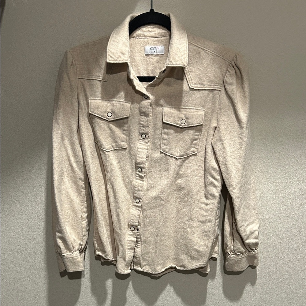 UNTUCKit women’s Kaitlin shirt